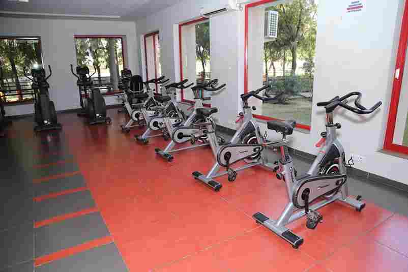 Parul University Inside the gym and fitness amenities photo 17